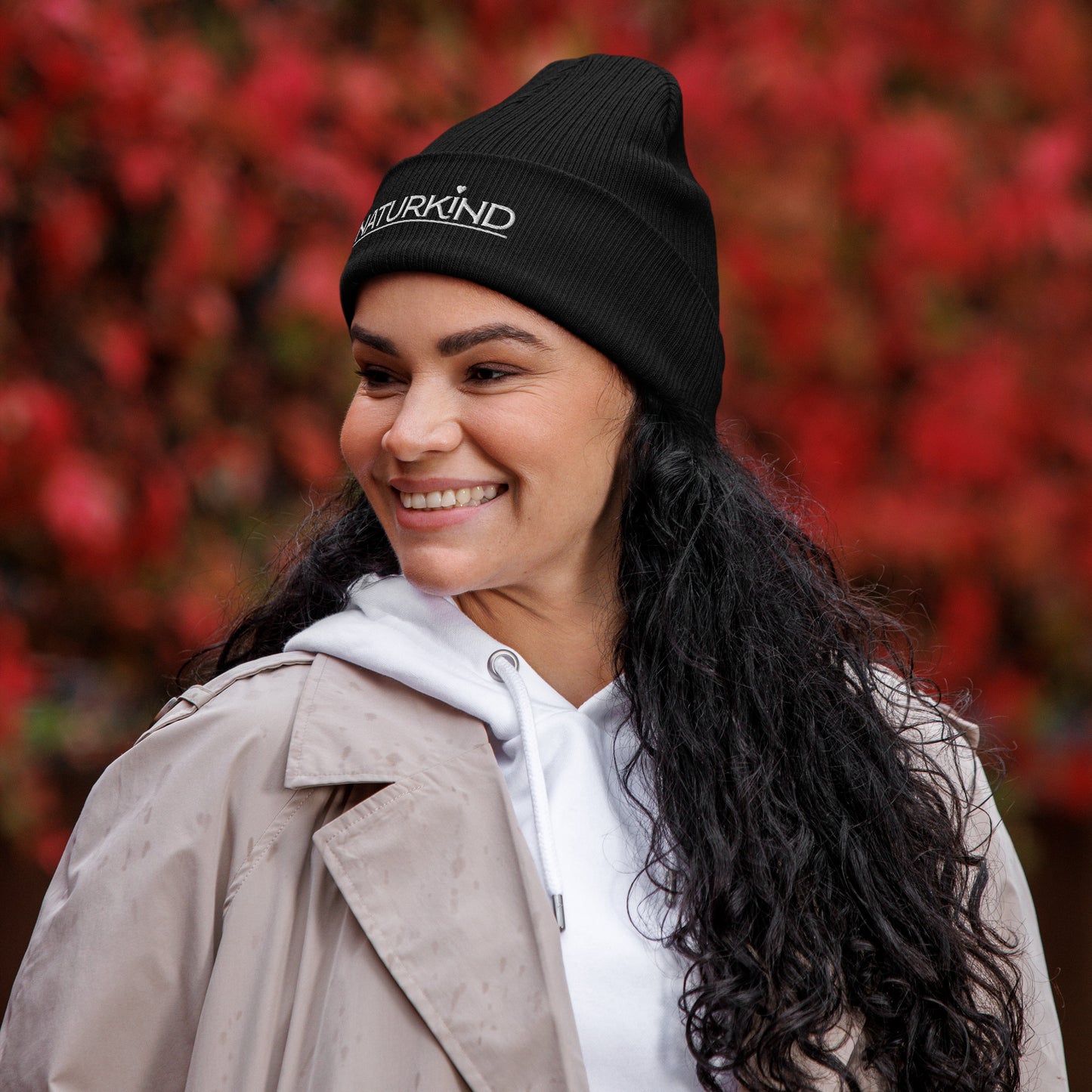 Bonnet/chapeau bio NATURKIND avec broderie blanche
