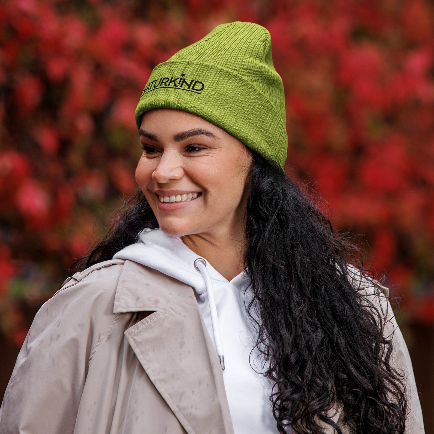 NATURKIND Bio-Beanie/Mütze mit schwarzer Stickerei