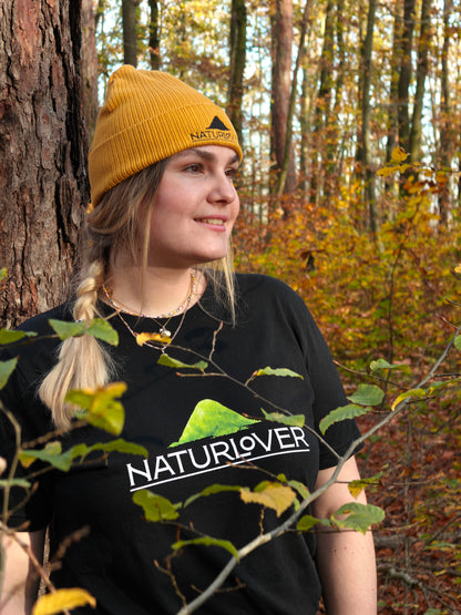 NaturLoVer organic beanie/hat with black embroidery